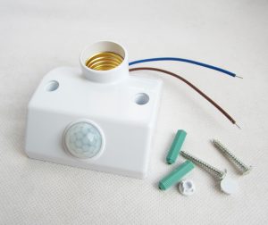 Automatic motion sensor lamp holder